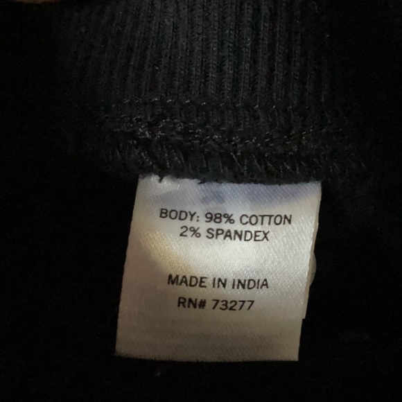 Plus Size EVRI Utility Capris - Picture 5 of 7